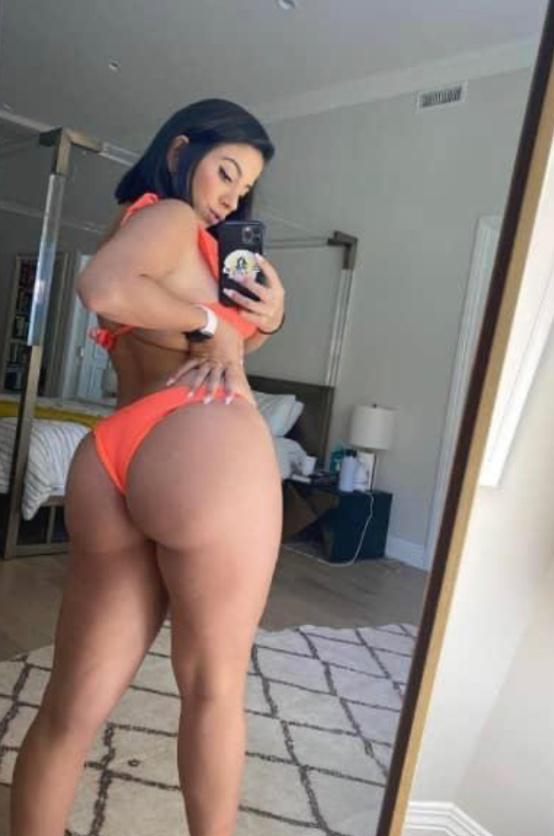 I’m available for hook up and your hot services I’m available for hook up and your hot services