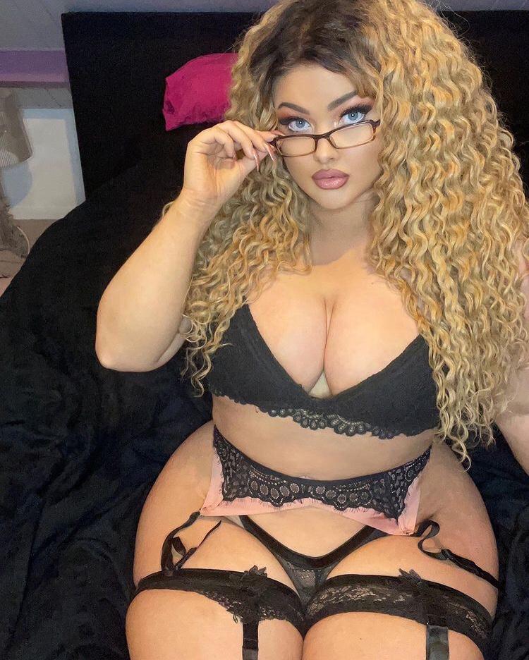 JUICY & SUBMISSIVE π JUICY & SUBMISSIVE π