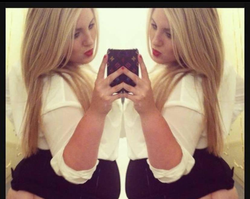 •• CuTiE WiTh A BoOtY •• F!LL M¥ M0UTh •• CaR N OuTcAlL •• •• CuTiE WiTh A BoOtY •• F!LL M¥ M0UTh •• CaR N OuTcAlL ••