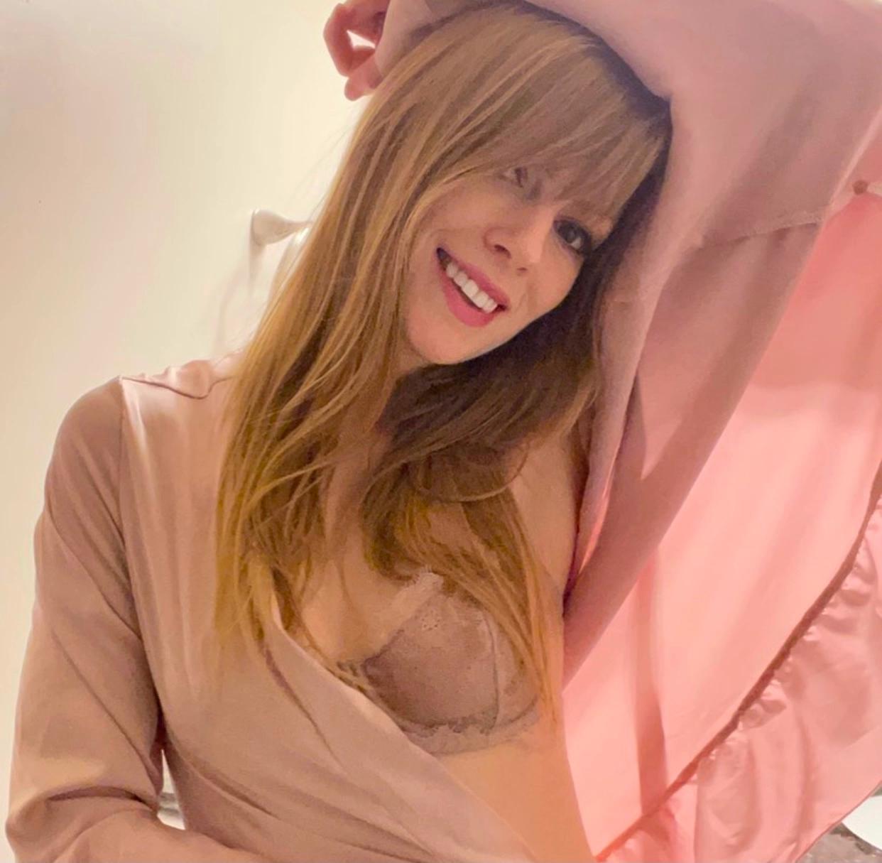 I'M AVAILABLE FOR BOTH INCALL AND OUTCALL SERVICE I'M AVAILABLE FOR BOTH INCALL AND OUTCALL SERVICE