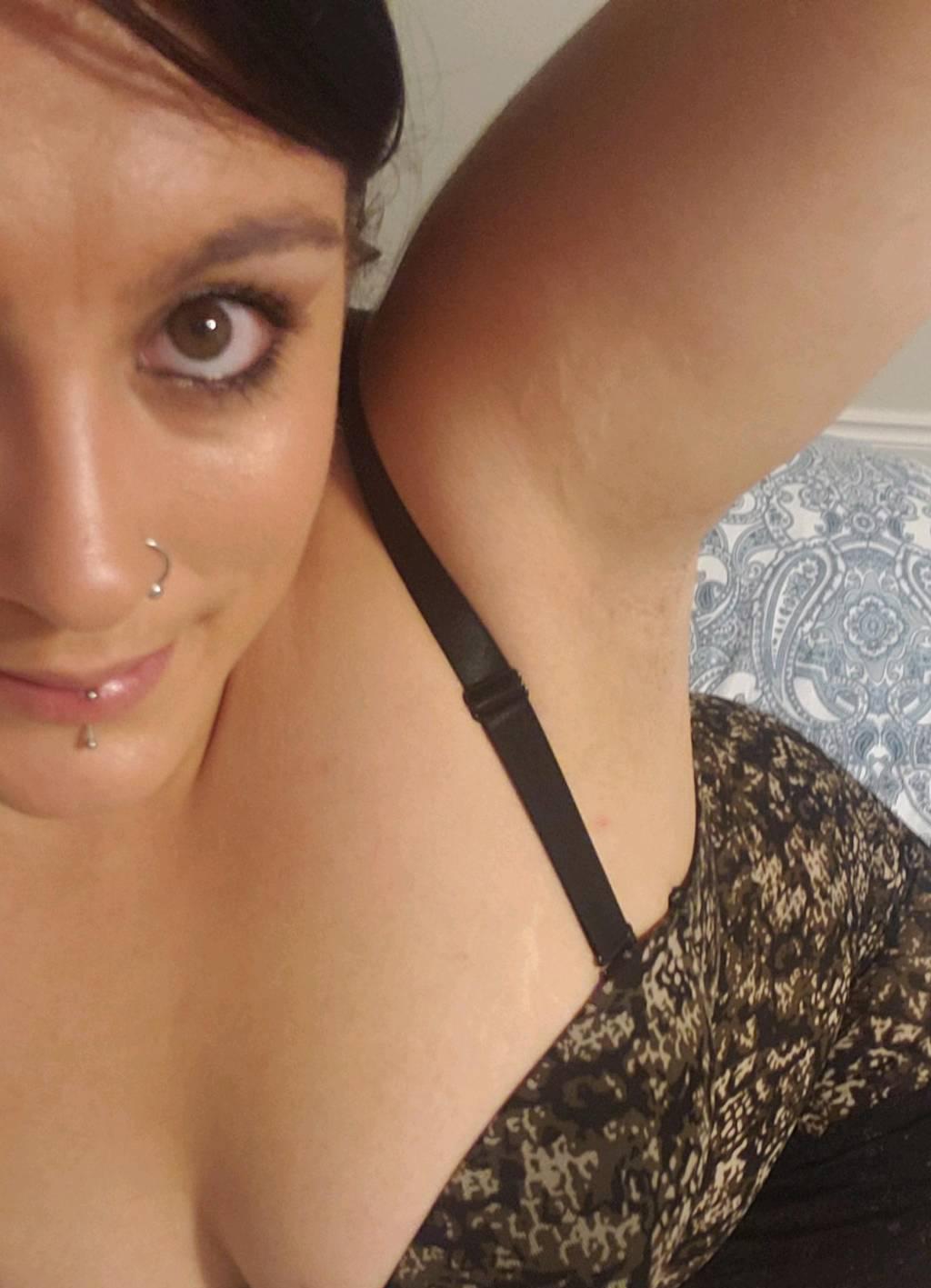 Th*ick Th*ghs && Luscious H*ips 4 U 2 GRIP!!! Th*ick Th*ghs && Luscious H*ips 4 U 2 GRIP!!!