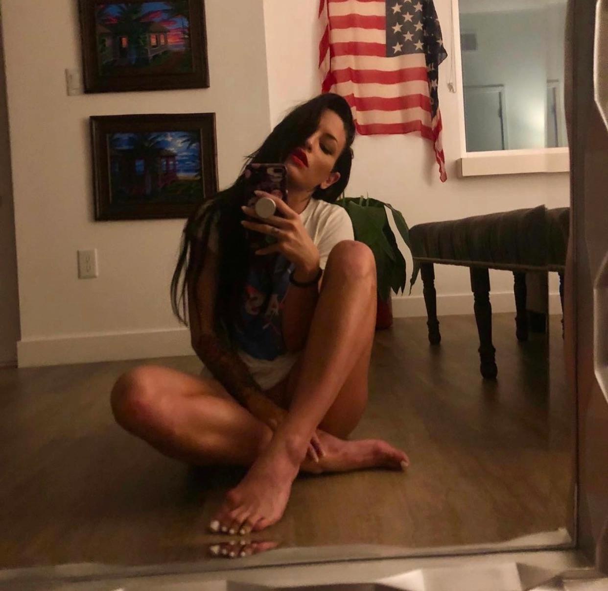 All holes available for hookups and long fun and full satisfaction All holes available for hookups and long fun and full satisfaction