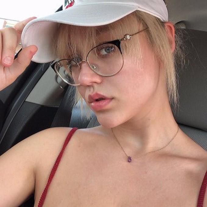 CITY GIRLS ESCORT BOOK SERVICES CITY GIRLS ESCORT BOOK SERVICES