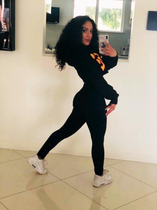 HIT ME UP FOR HOOK UPS, MASSAGES, GIRLFRIEND EXPERIENCE AND CAR MEETSπππ.... HIT ME UP FOR HOOK UPS, MASSAGES, GIRLFRIEND EXPERIENCE AND CAR MEETSπππ....