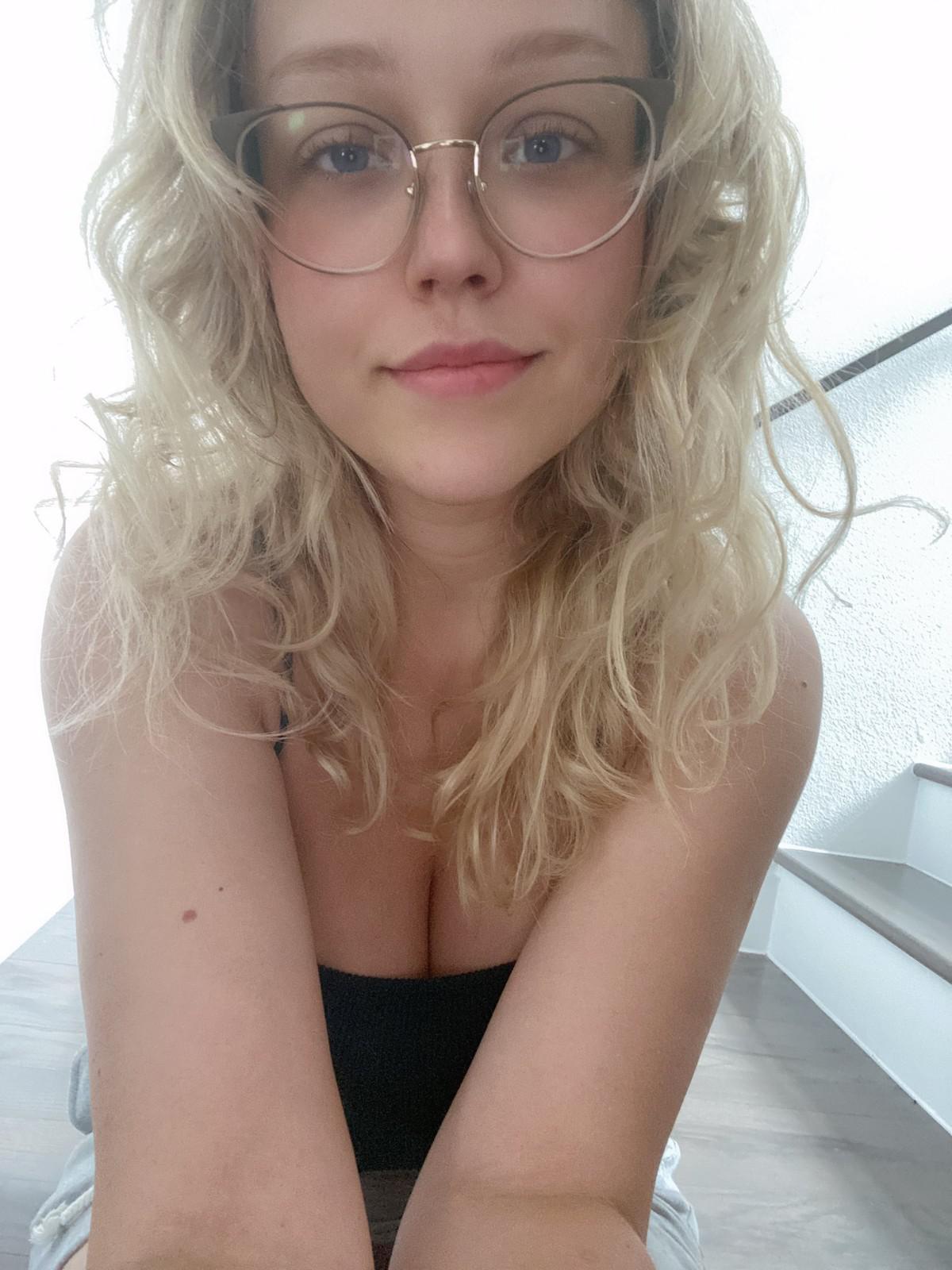 I'M AVAILABLE FOR BOTH INCALL AND OUTCALL SERVICE, I'M AVAILABLE FOR BOTH INCALL AND OUTCALL SERVICE,