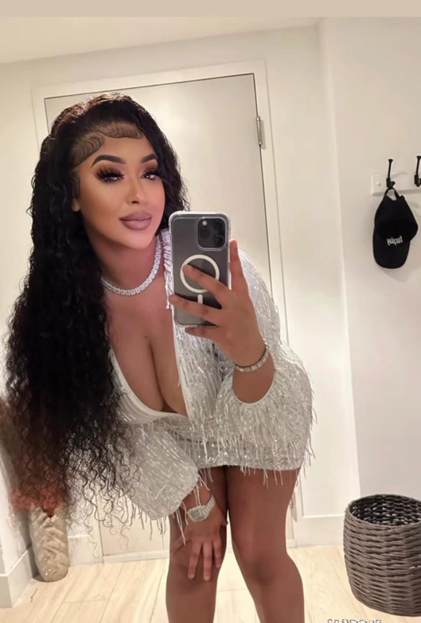 I’m always available to fuck you hard and suck on your balls bby I’m always available to fuck you hard and suck on your balls bby