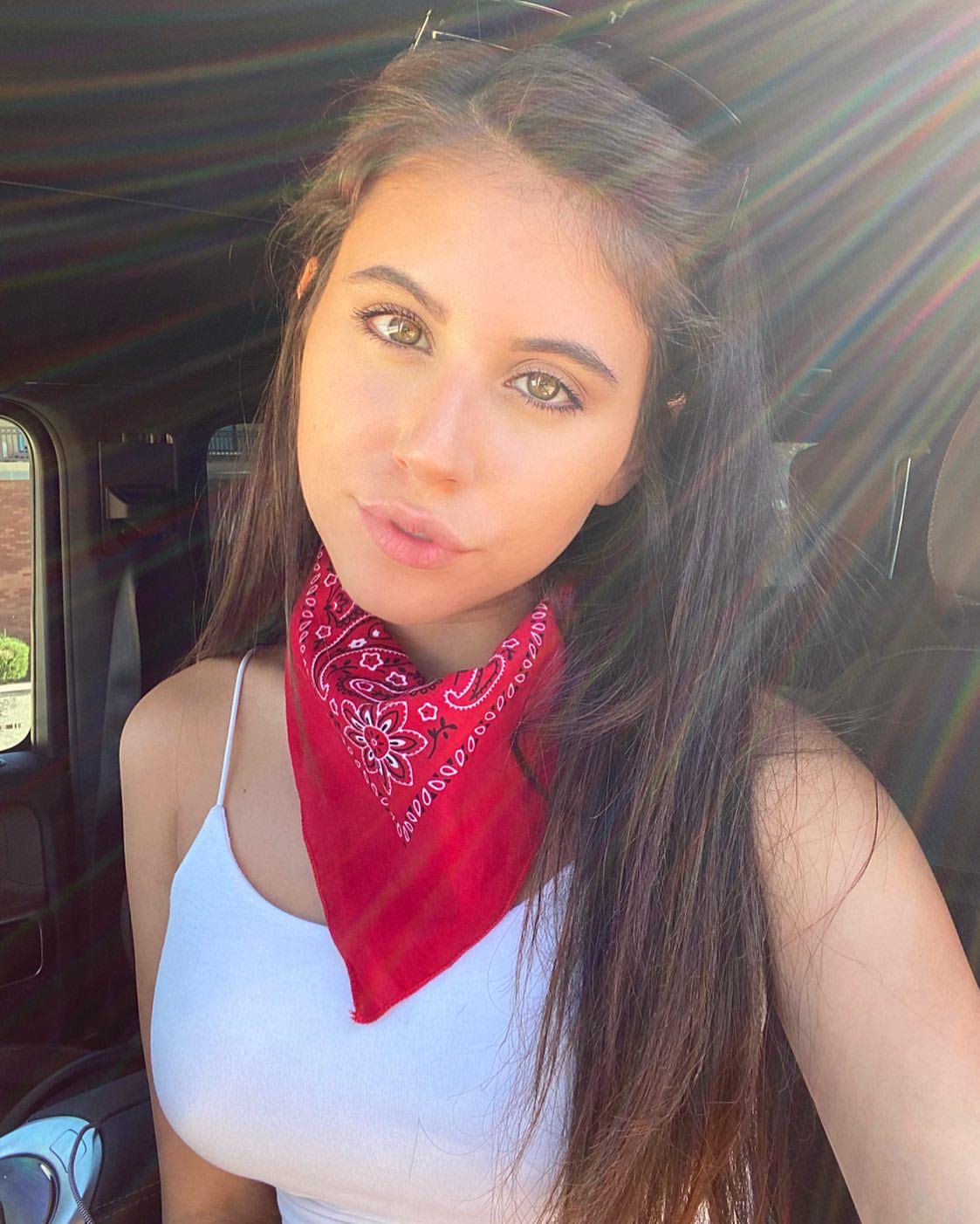 Horny babe need fuck π₯°ππ Horny babe need fuck π₯°ππ