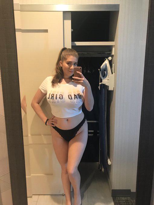 I’m available for both incall and outcall I’m available for both incall and outcall