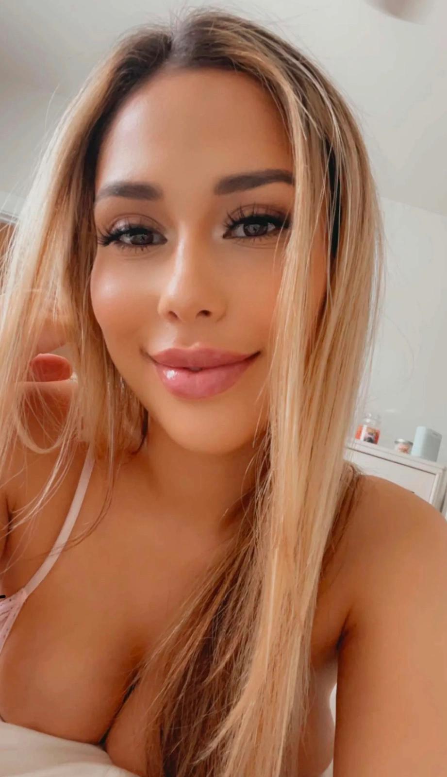 Hot n ready ππ¦ Hot n ready ππ¦