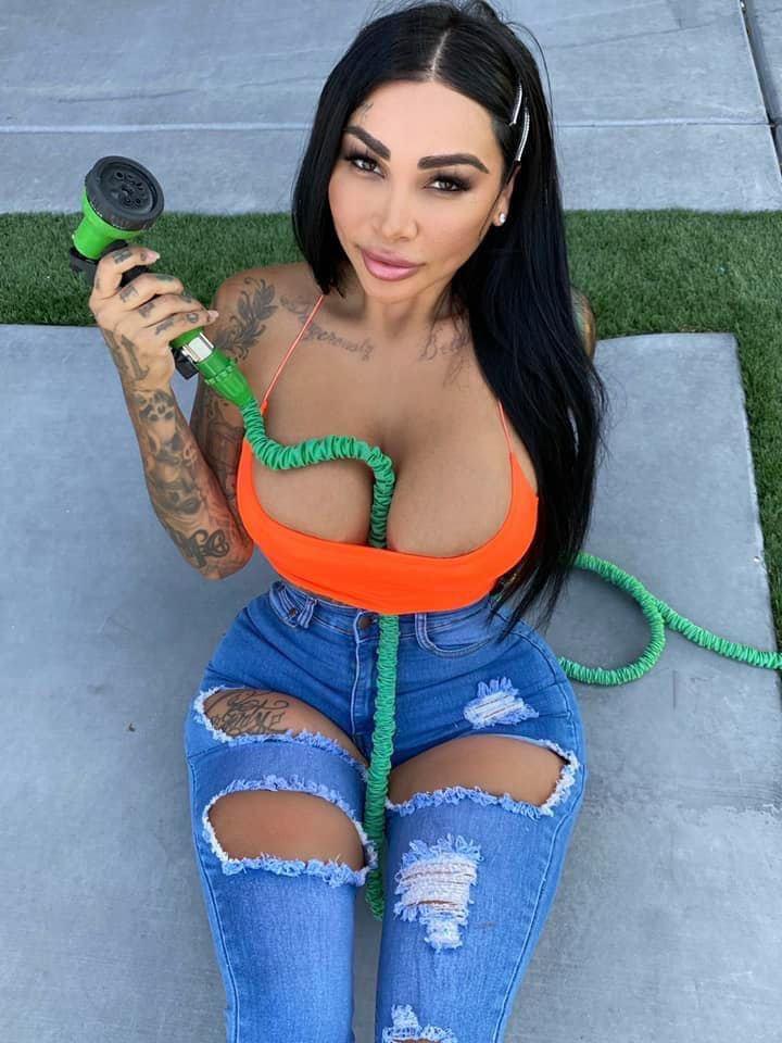 Payment:- . I charge i $200 for 1hour $400 for 2hour $600 for 3 hours $800 f Payment:- . I charge i $200 for 1hour $400 for 2hour $600 for 3 hours $800 f