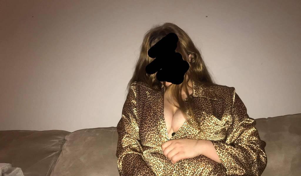 CURVY GIRL READY TO FUCK (HAWKESBURY) CURVY GIRL READY TO FUCK (HAWKESBURY)