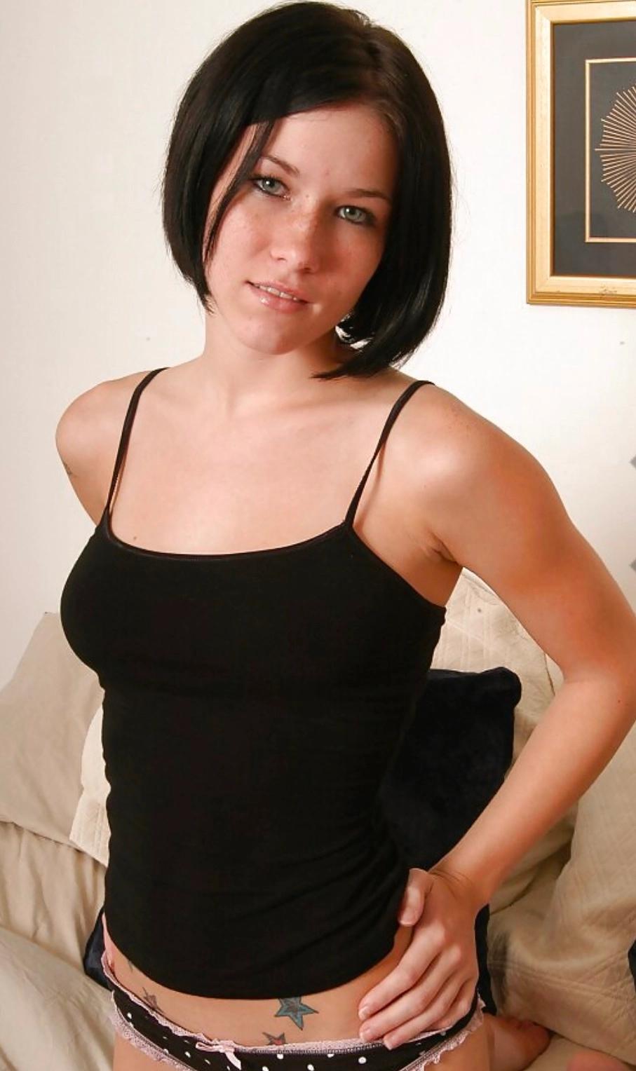 I’m available for hookup/gangbang/couples/party favors. I’m available for hookup/gangbang/couples/party favors.