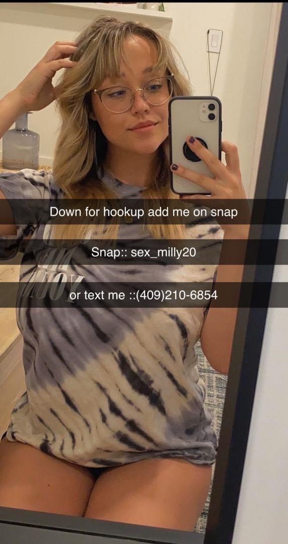 Escort available for hookup Escort available for hookup