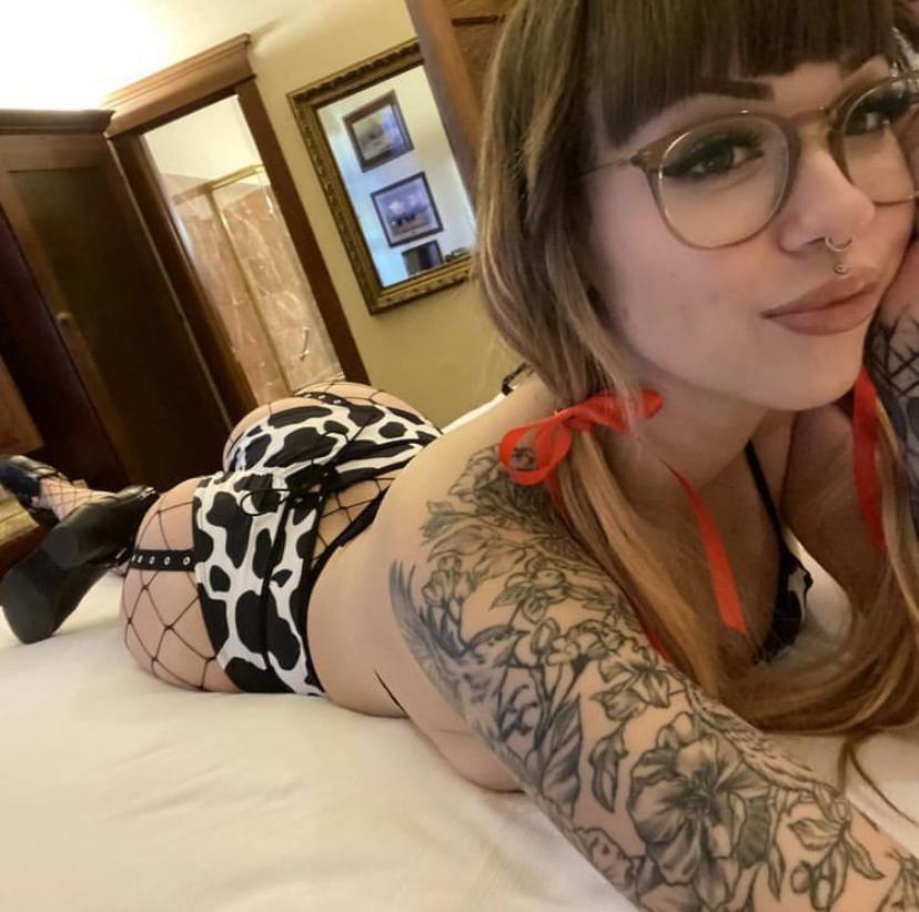 My pussy is so itchy for your cock fuckkk is that your dick 🤩😱 My pussy is so itchy for your cock fuckkk is that your dick 🤩😱