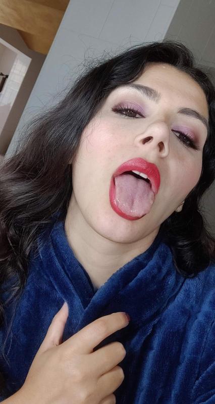 Let’s go naughty❤️👅🍆I’m available for hookup 👅