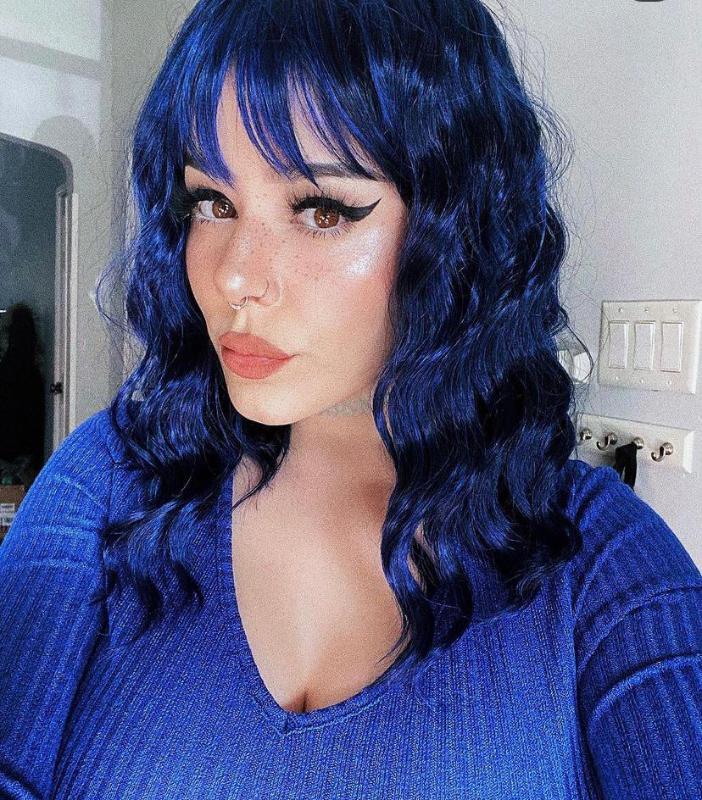 Escort available for hookup