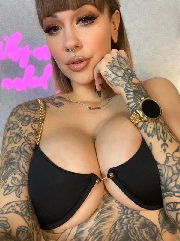 Female escort 💦😈🍑💯🖤