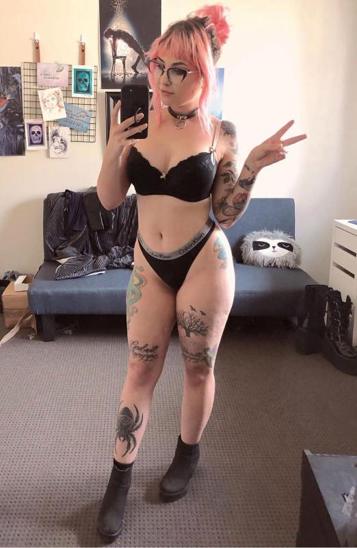 AVAILABLE NOW FOR FUN 👅👅💦💦