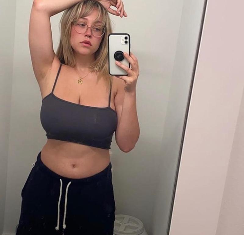 Are you stressed and need Some hot reliever? I’m a horny mature girl