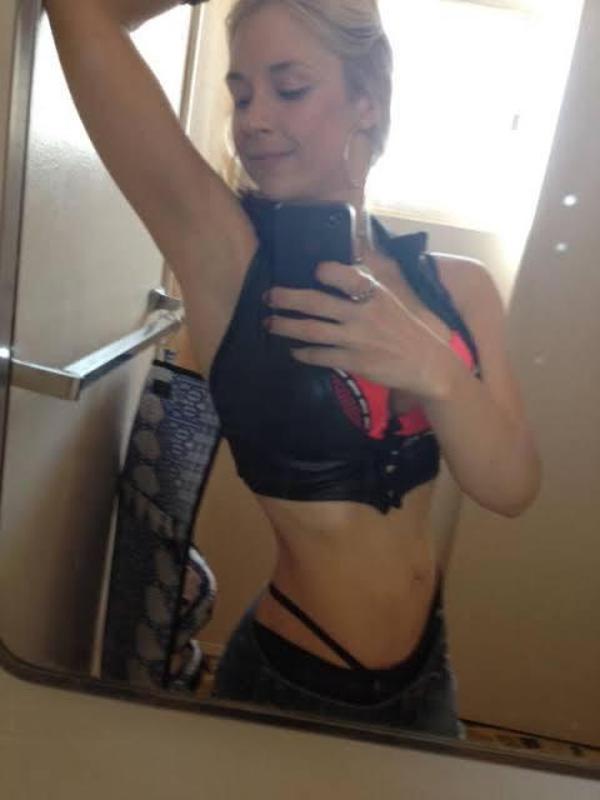 I AM AVAILABLE BOTH INCALL AND OUTCAL L