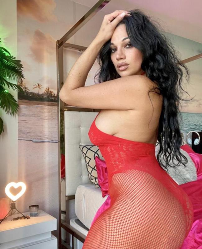 Pussy ready to fuck you good❤️🔥🍆