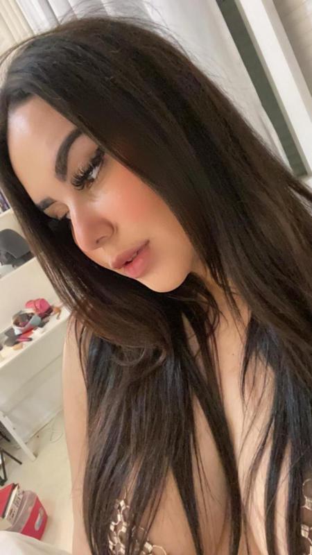 Available for hookup 🍆🍆🍆