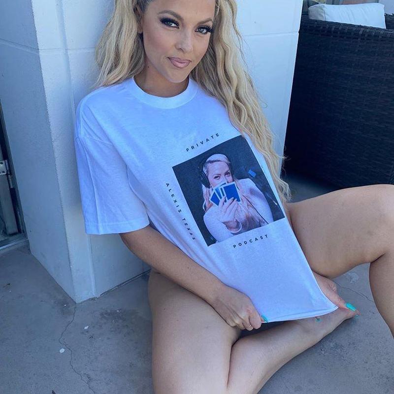 SQUIRT QUEEN IS HERE FOR YOU
