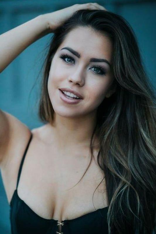 Are you stressed and need Some hot reliever? I’m a horny mature girl.