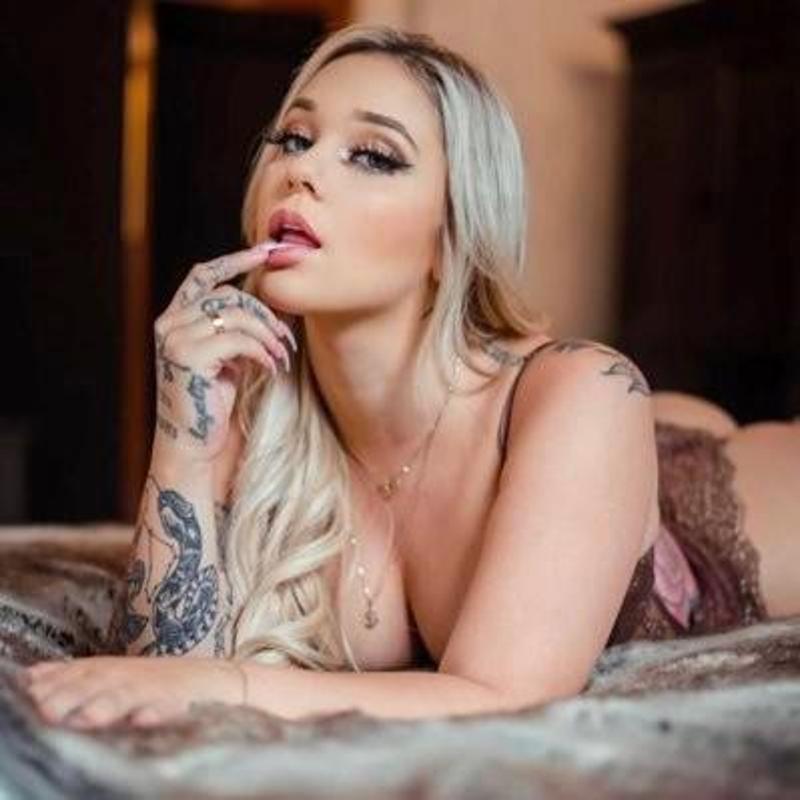 💋❤️Available for hookup 🥵❤️ TEXT ON 👻 Chloe_Whitny22 or +1 (424) 341-4792