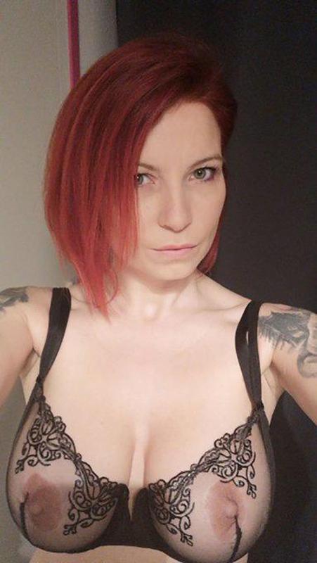 sweet pussy available 😝🥰