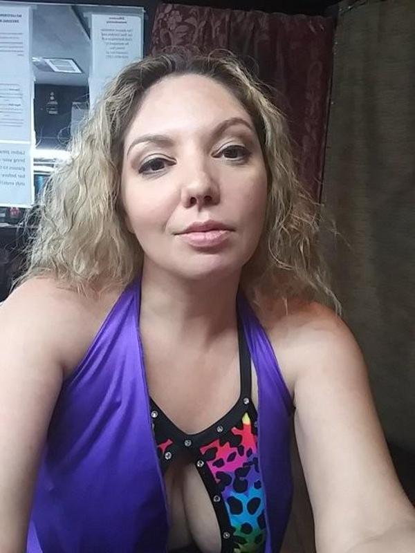 HOT GIRLS NEAR YOU👄READY TO MEET N FUCK NOW💦