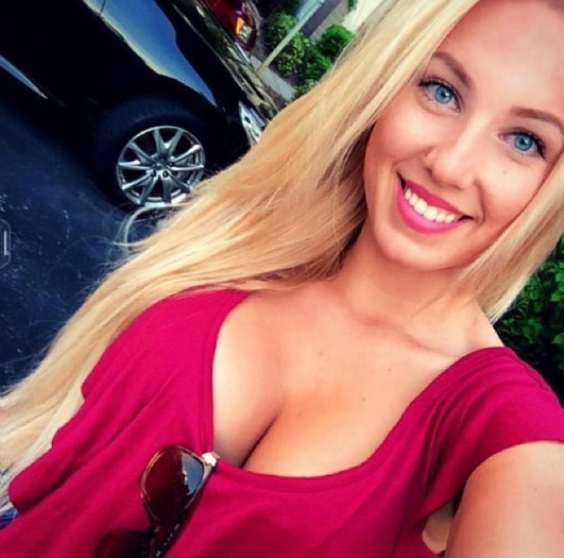 My service includes, 69, sex with condom, sex without condom, anal, escorts, dee