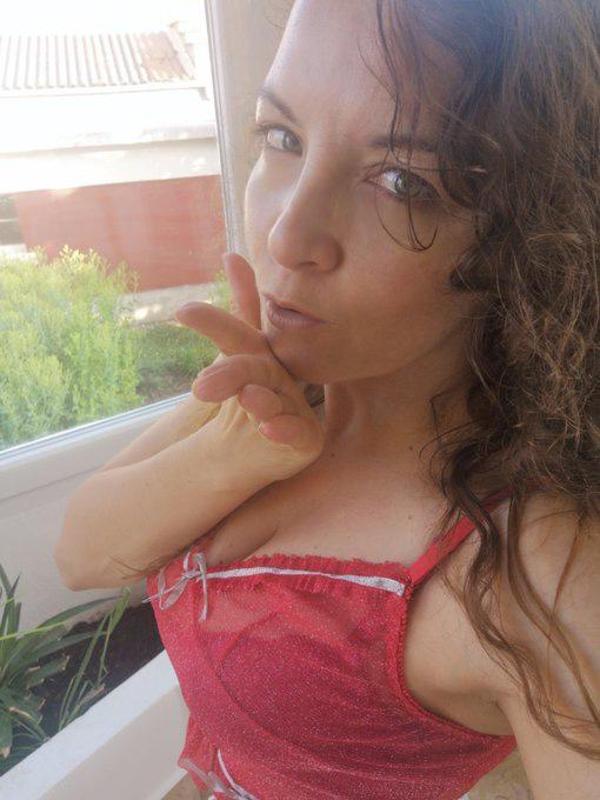 I’m available for incall and outcall services