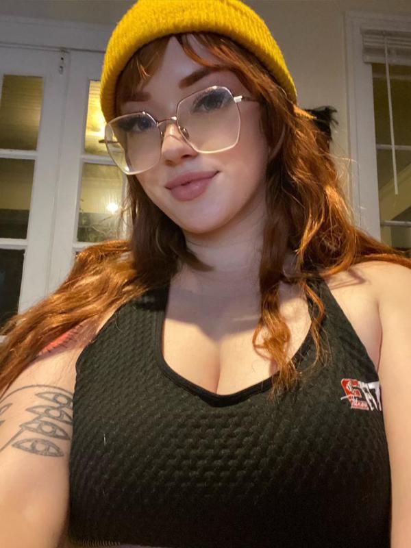 Devoted escort😈, 💦Horny🍑 pussy💦available💋 for hookup💋 now!!