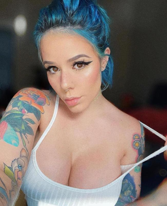 💋👙Sexy Hot Queen p^ussy💋👙Looking For p^ussy eater💋👙😜