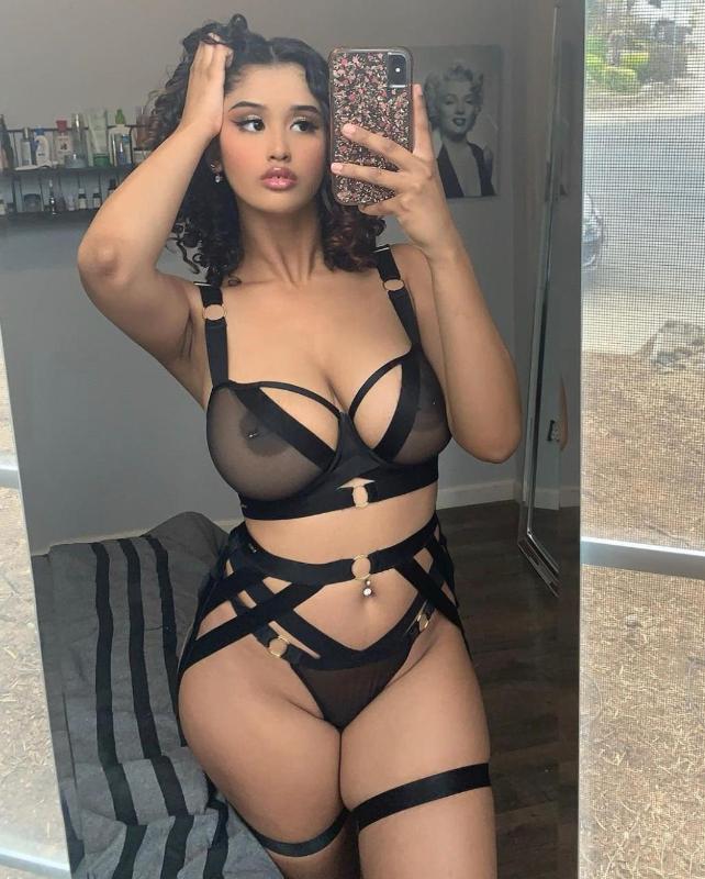 JUICY 💦PUSSY👅 STRICTLY HOOKUP 🍆