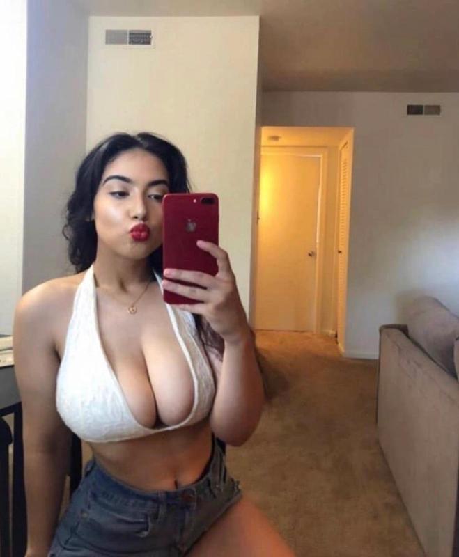 I’m available for mature man (602) 598-2063