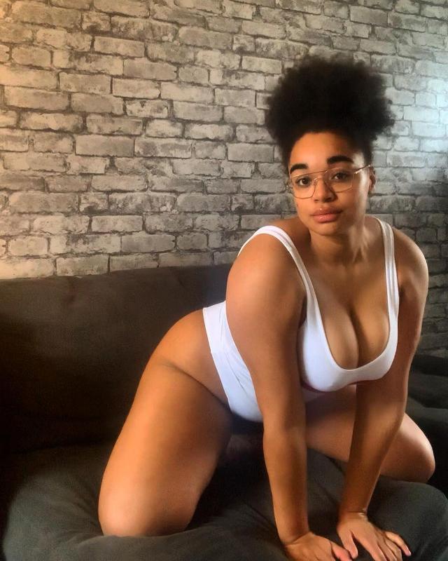 All curves around here 😜 😈