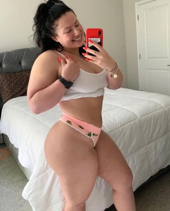 Down to fuck 😋