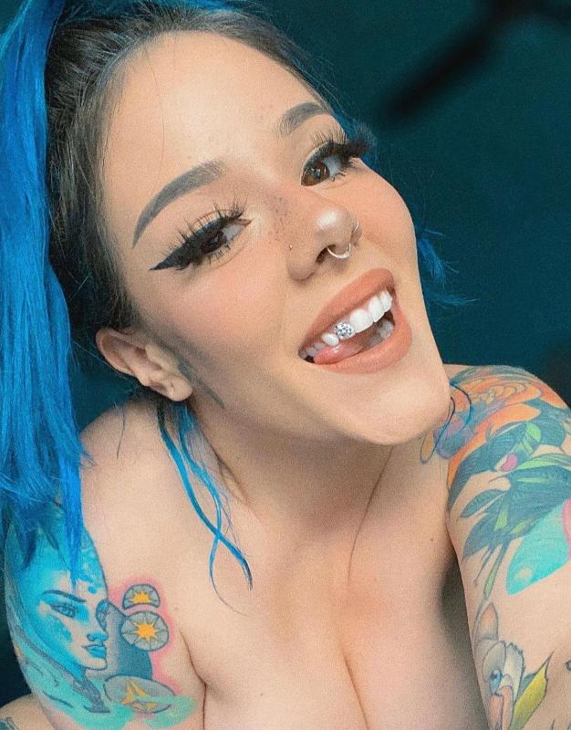 I'm available for all adults hook-up,hit me up and enjoy ass & juicy pussy fun