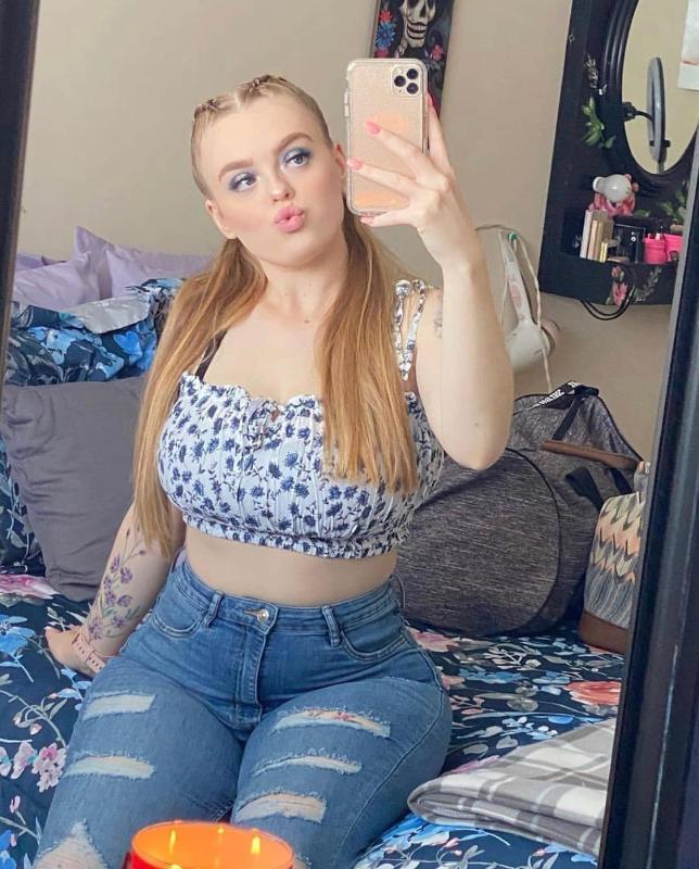 Escort ready for hookup