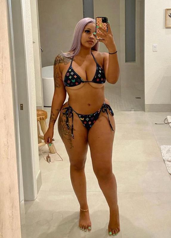 Bella naughty 🍑🍑🍑