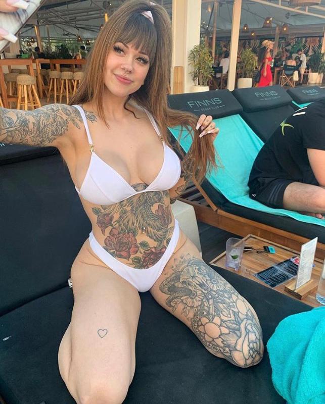 I am always horny, i squirt all the time 💦, I will satisfy you