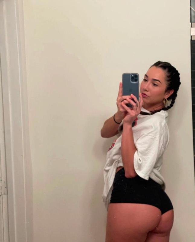 For hookup 🍆💦💦🍑🍑😘