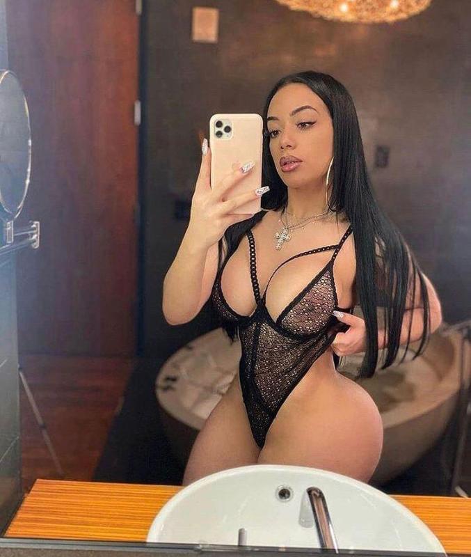 PAY ME IN CASH NO DEPOSIT IM 100% REAL BB 😈😈i like to drink cum and bare anal