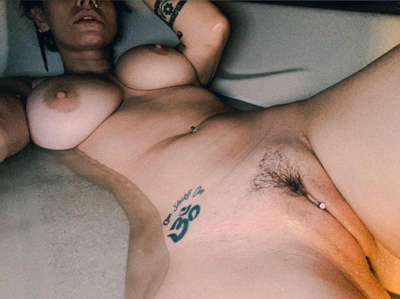 Available for both incall and outcall nasty sex 🍆💧🍑💧🍑