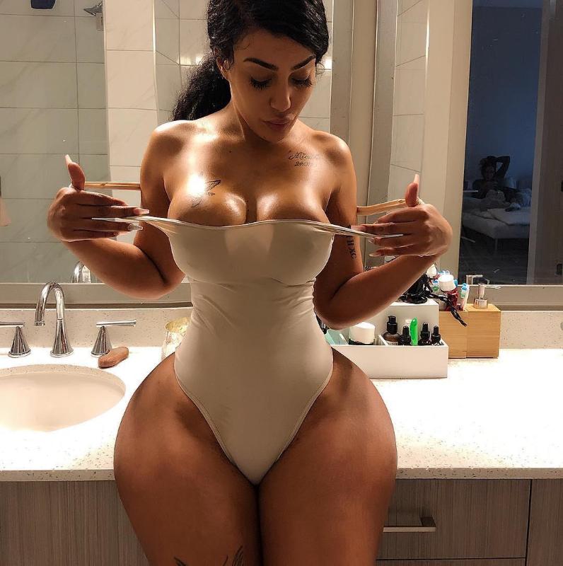 I’m available for h ot sex and massage 🥵🌹🥵🍠🥵❤️🥵