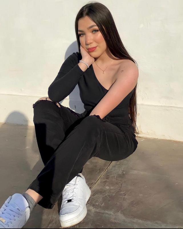 I’m available for both incall and outcall, I reply faster