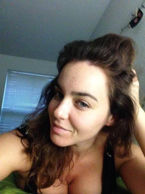 Available for hookups💦💦💦💦🍆