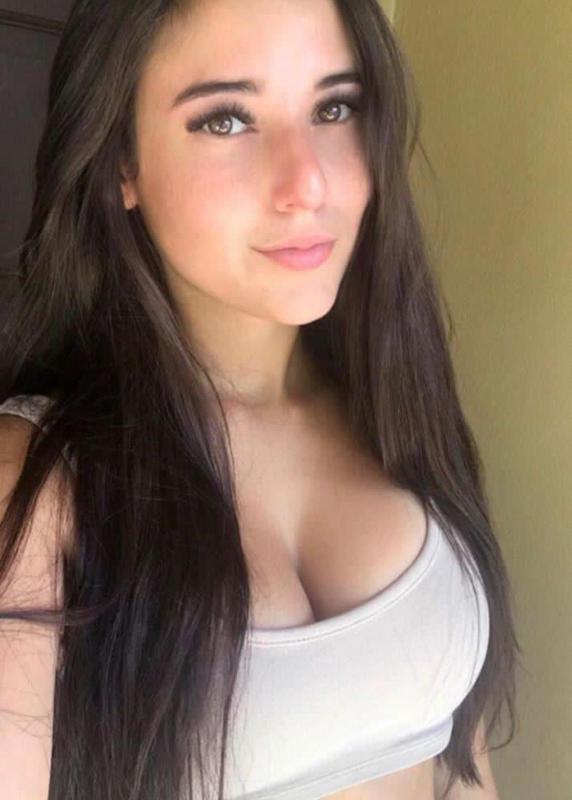 NEW HOT GIRL IN TOWN 🥰😍😘
